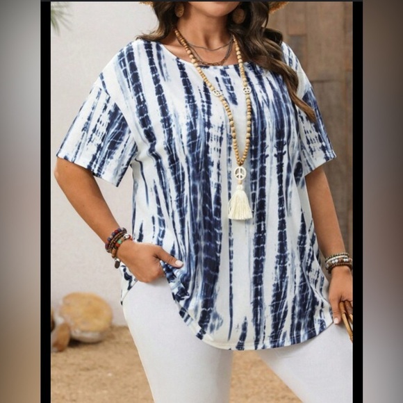 emery  rose Tops - Emery Rose Scoop Neck Short Sleeve Tye Dye Casual Shirt Large